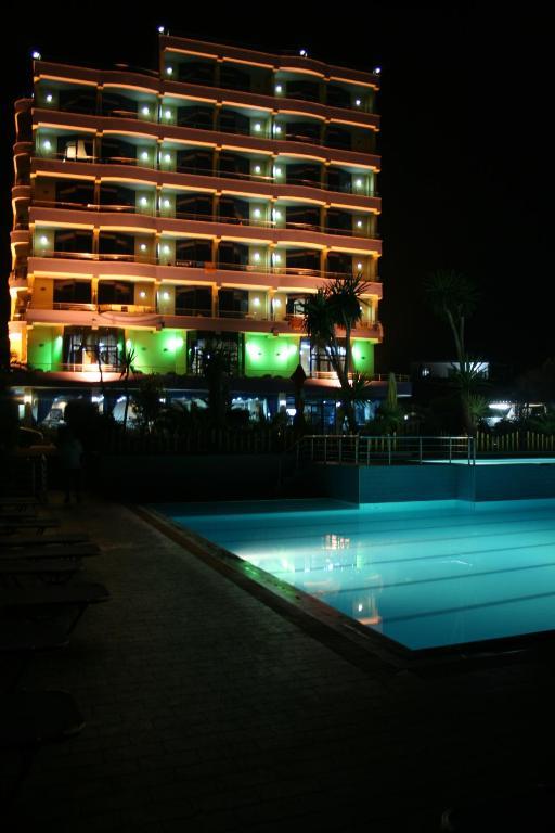 Bahamas Hotell 4*